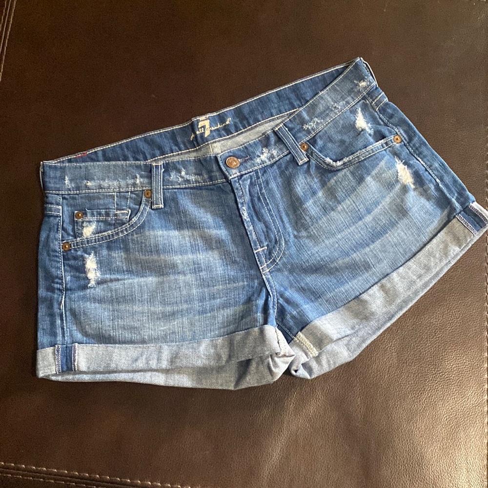 7 for all mankind